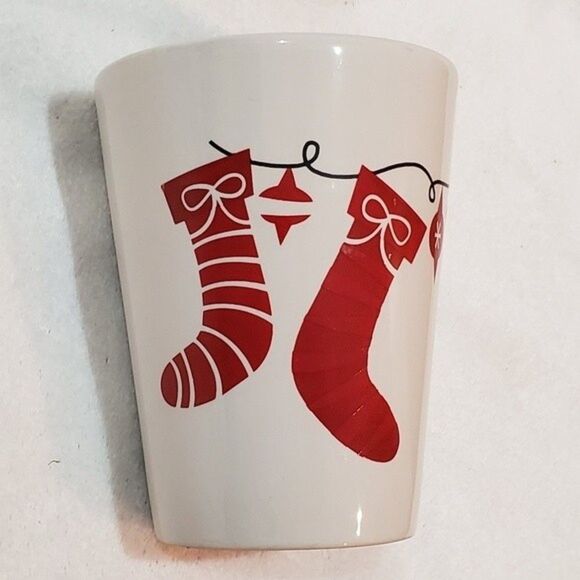 California Pantry 2009 Christmas Mugs Set of Two - Picture 6 of 8